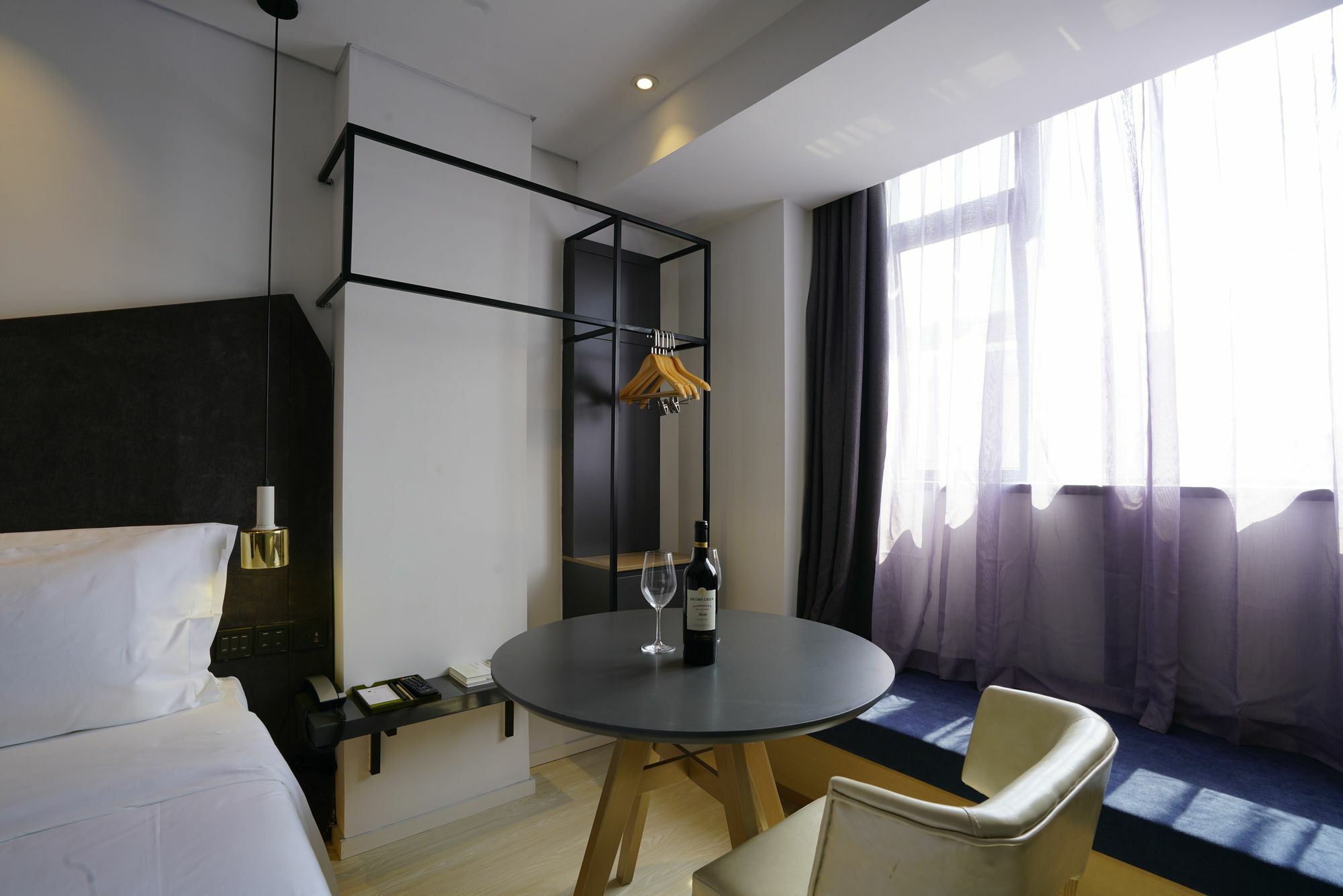 Atour Light - Shanghai Longbai Luaran gambar